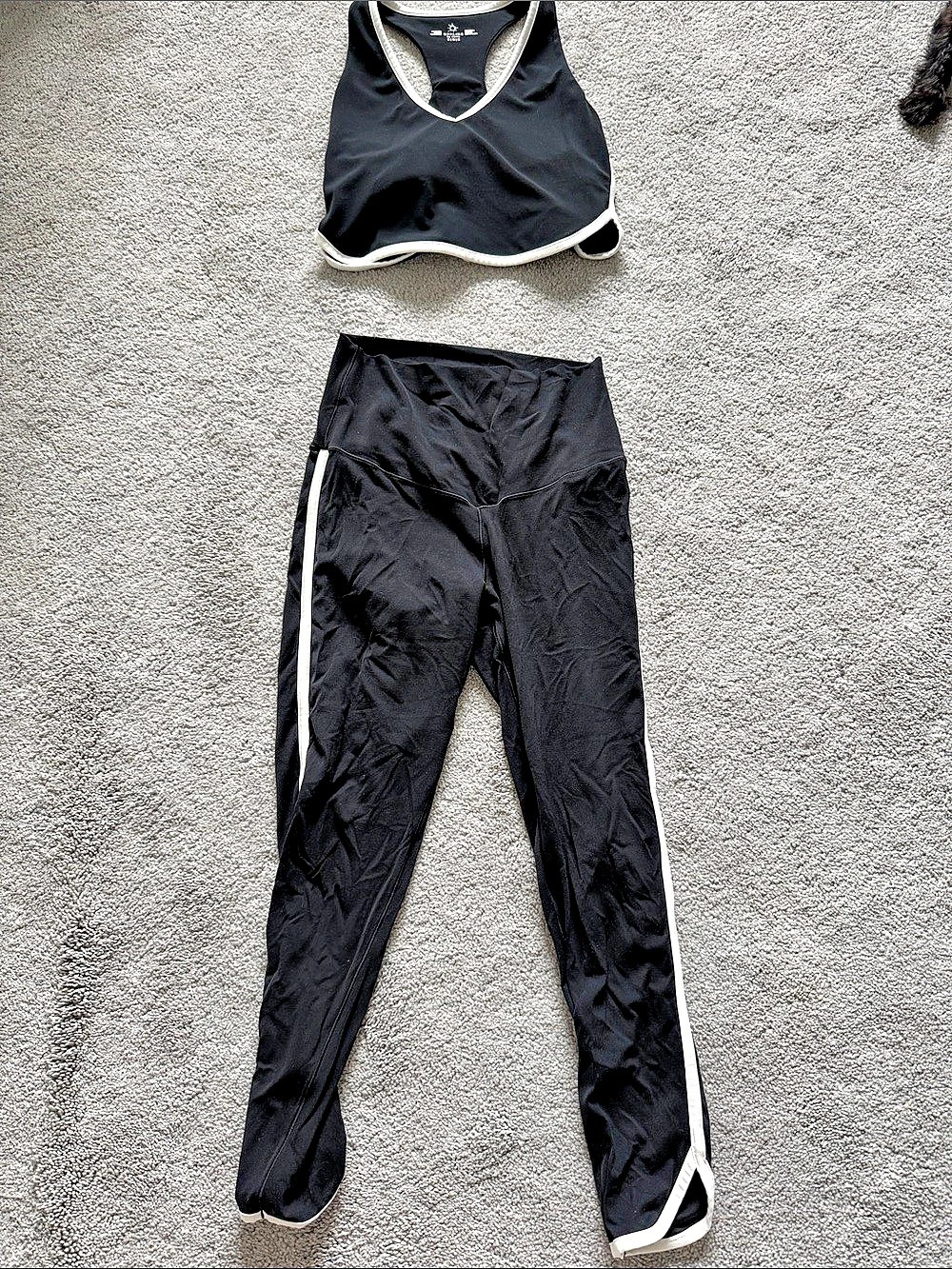 Offline by Aerie Real Me XTRA 7/8 Legging & Recharge Sports Bra Matching Set